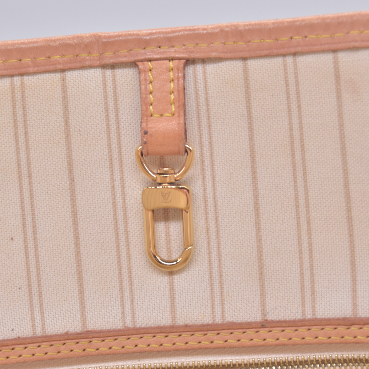 $2240 2018 Louis Vuitton Damier Azur Neverfull MM with Pouch SD1118 10021110