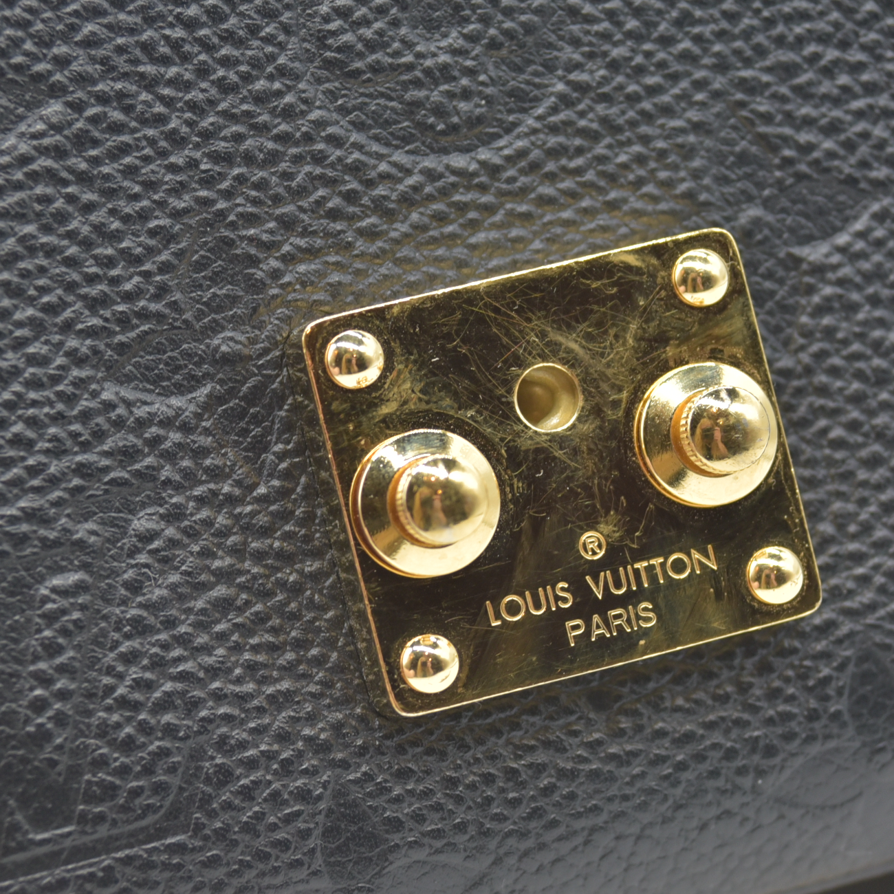 $3250 RFID Louis Vuitton Monogram Giant Empreinte Pochette Metis East West