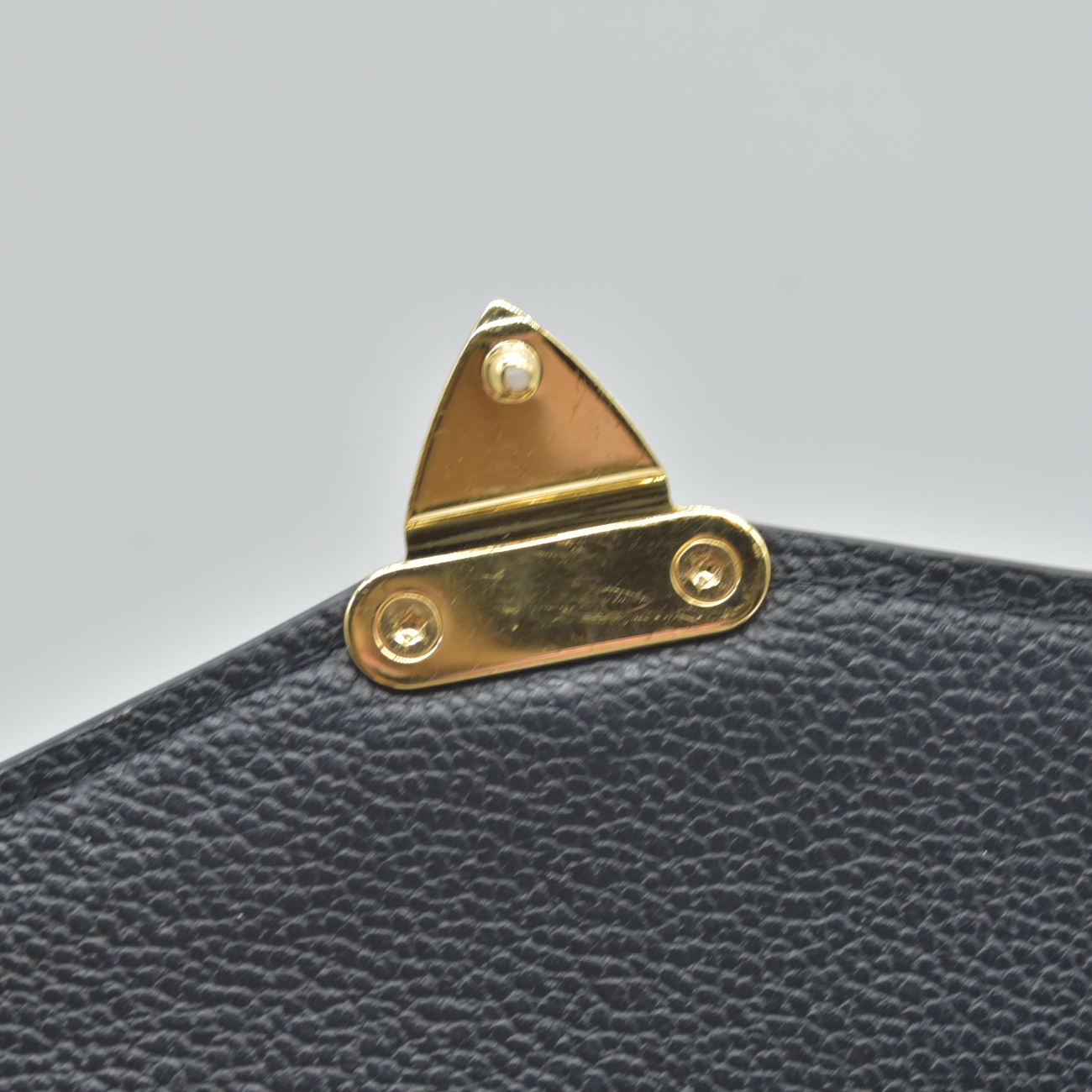 $3250 RFID Louis Vuitton Monogram Giant Empreinte Pochette Metis East West