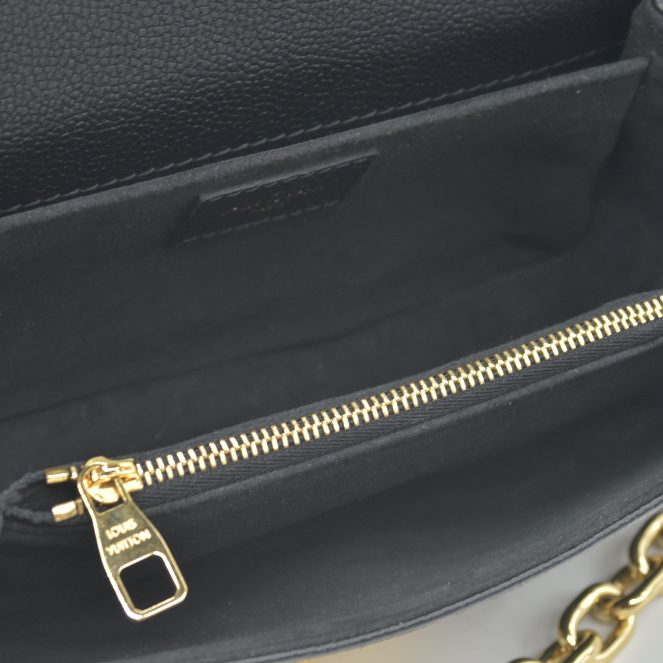 $3250 RFID Louis Vuitton Monogram Giant Empreinte Pochette Metis East West