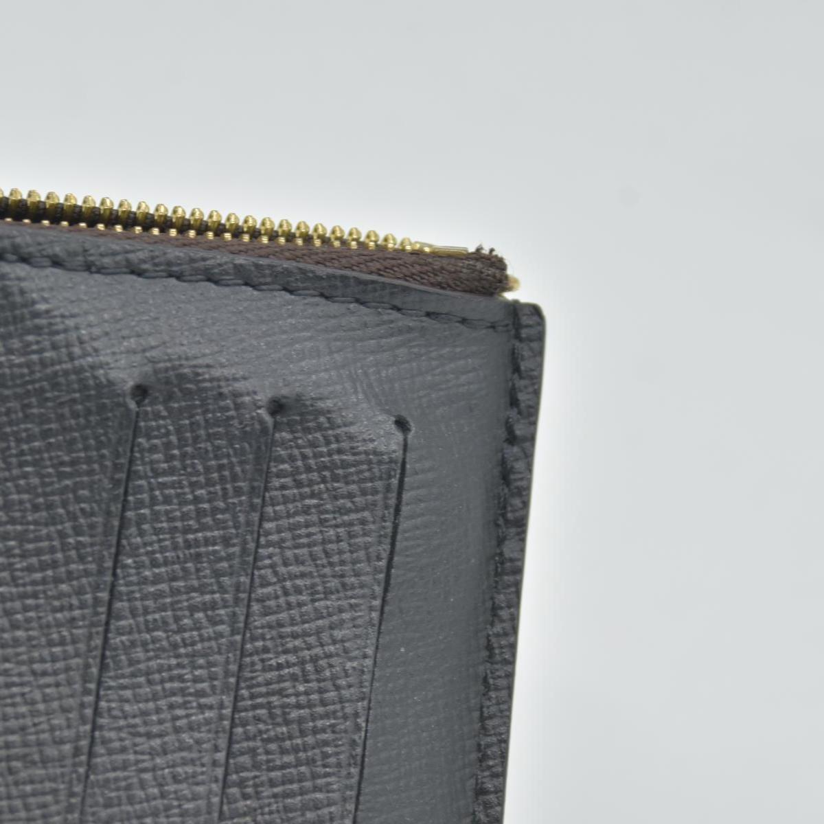 $675 Louis Vuitton Monogram Recto Verso Card Holder Black