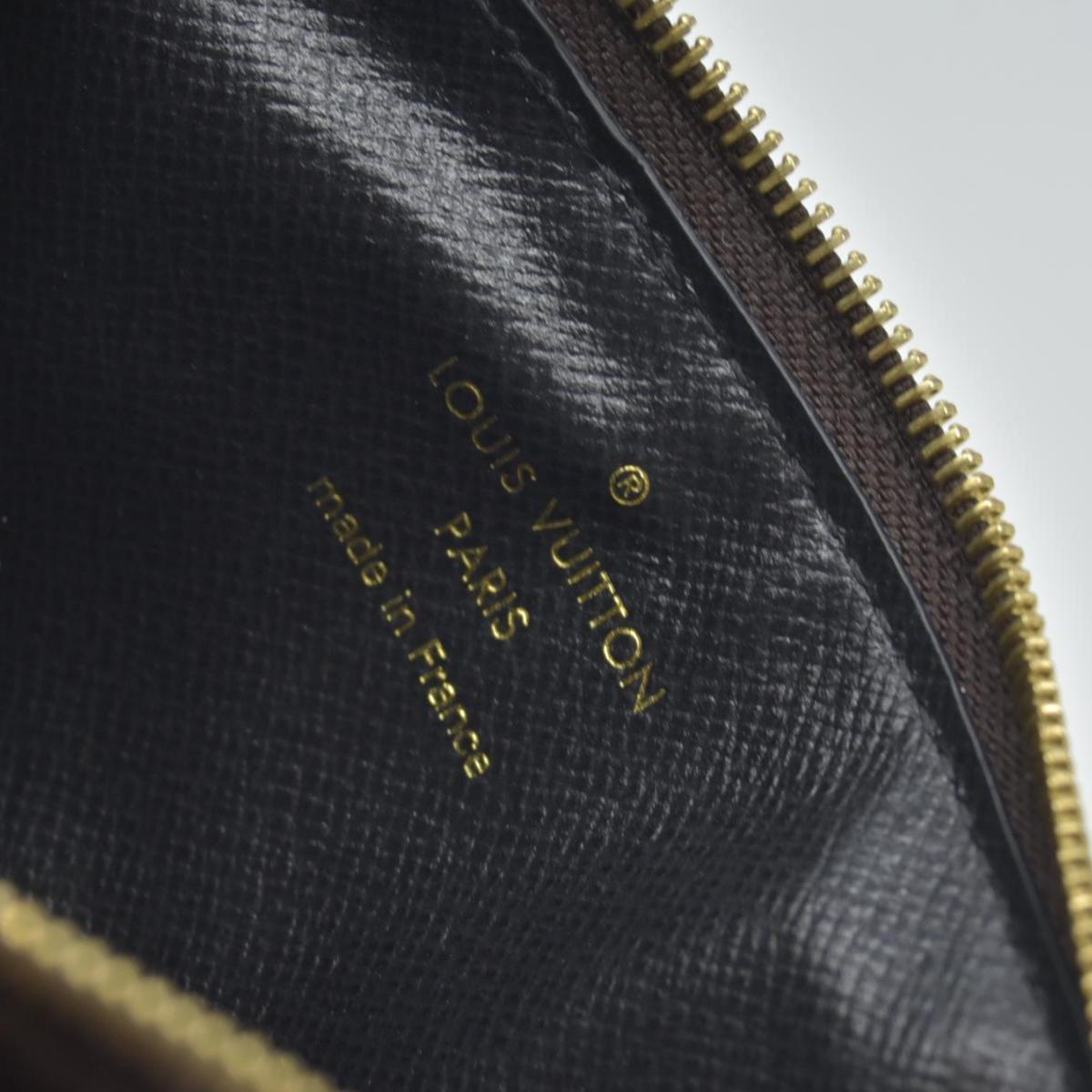 $675 Louis Vuitton Monogram Recto Verso Card Holder Black