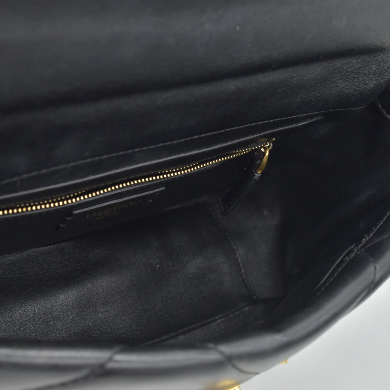 $3550 Valentino Garavani Nappa Large Roman Stud Shoulder Bag Black