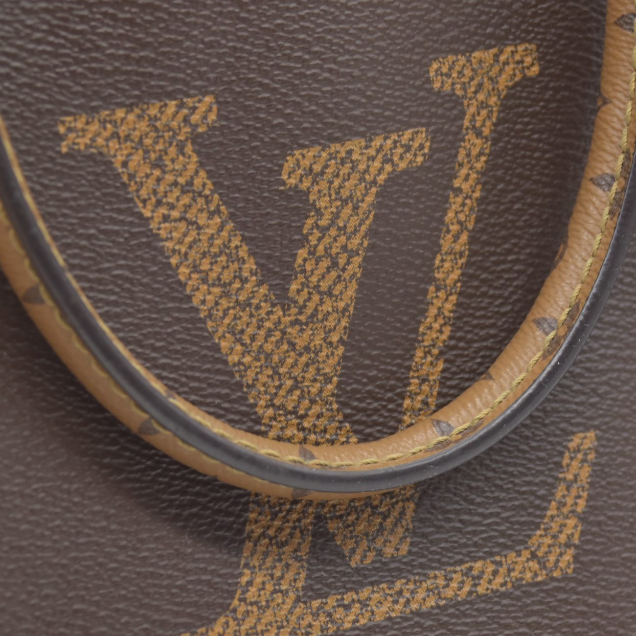 $3300 FN2270 2020 Louis Vuitton Reverse Monogram Giant Onthego MM