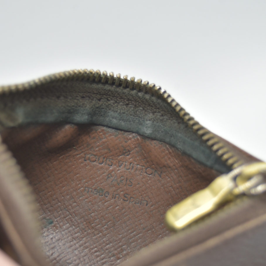 $355 LOUIS VUITTON Monogram Key Pouch Spain