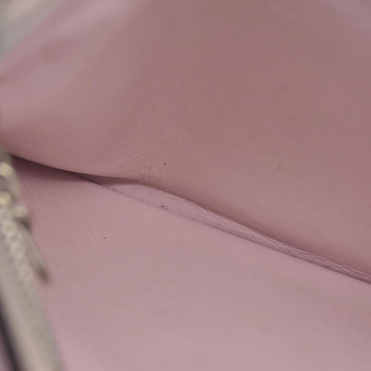 $815 Louis Vuitton Mahina Recto Verso Card Holder Magnolia