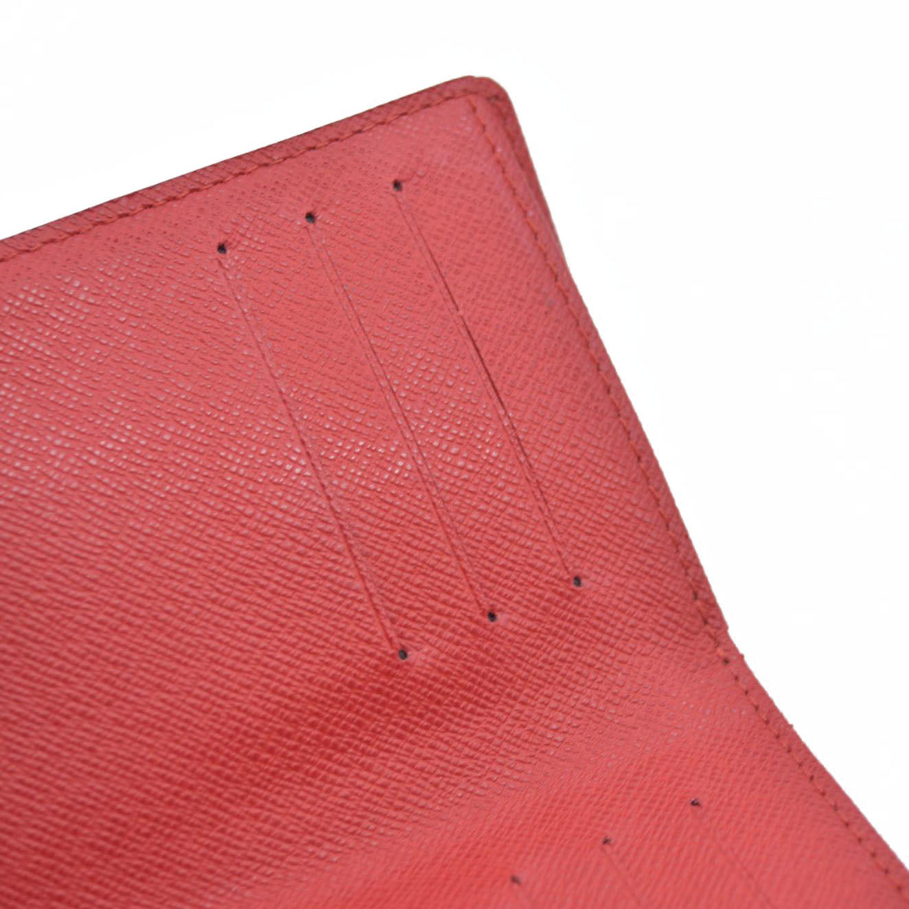 $750 LOUIS VUITTON Damier Ebene Koala Compact Wallet