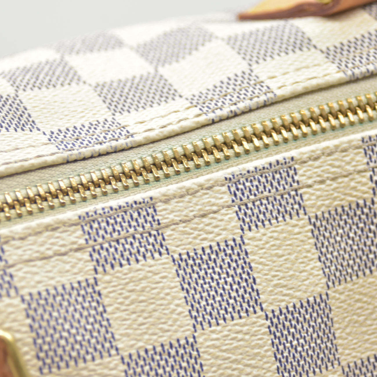 $1550 2008 Louis Vuitton Speedy Handbag Damier Azur 30 DU3008