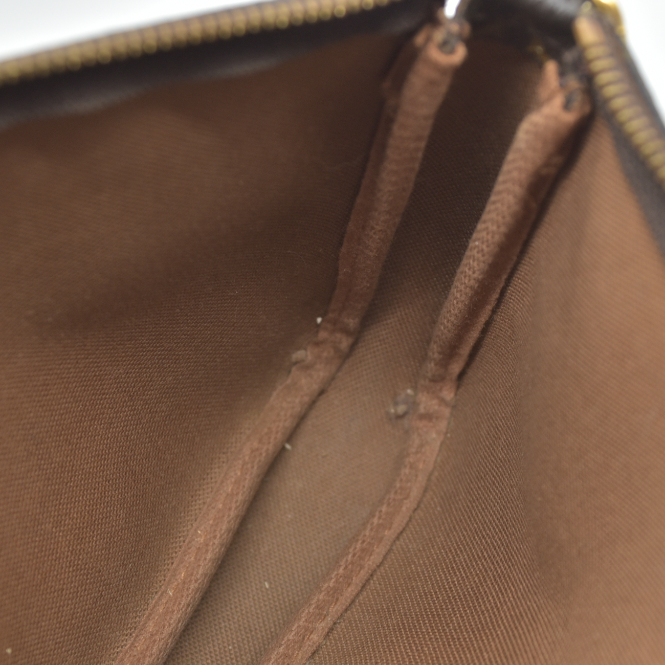 $1290 2000 Louis Vuitton LV Pochette Accessories Brown Monogram AR0080