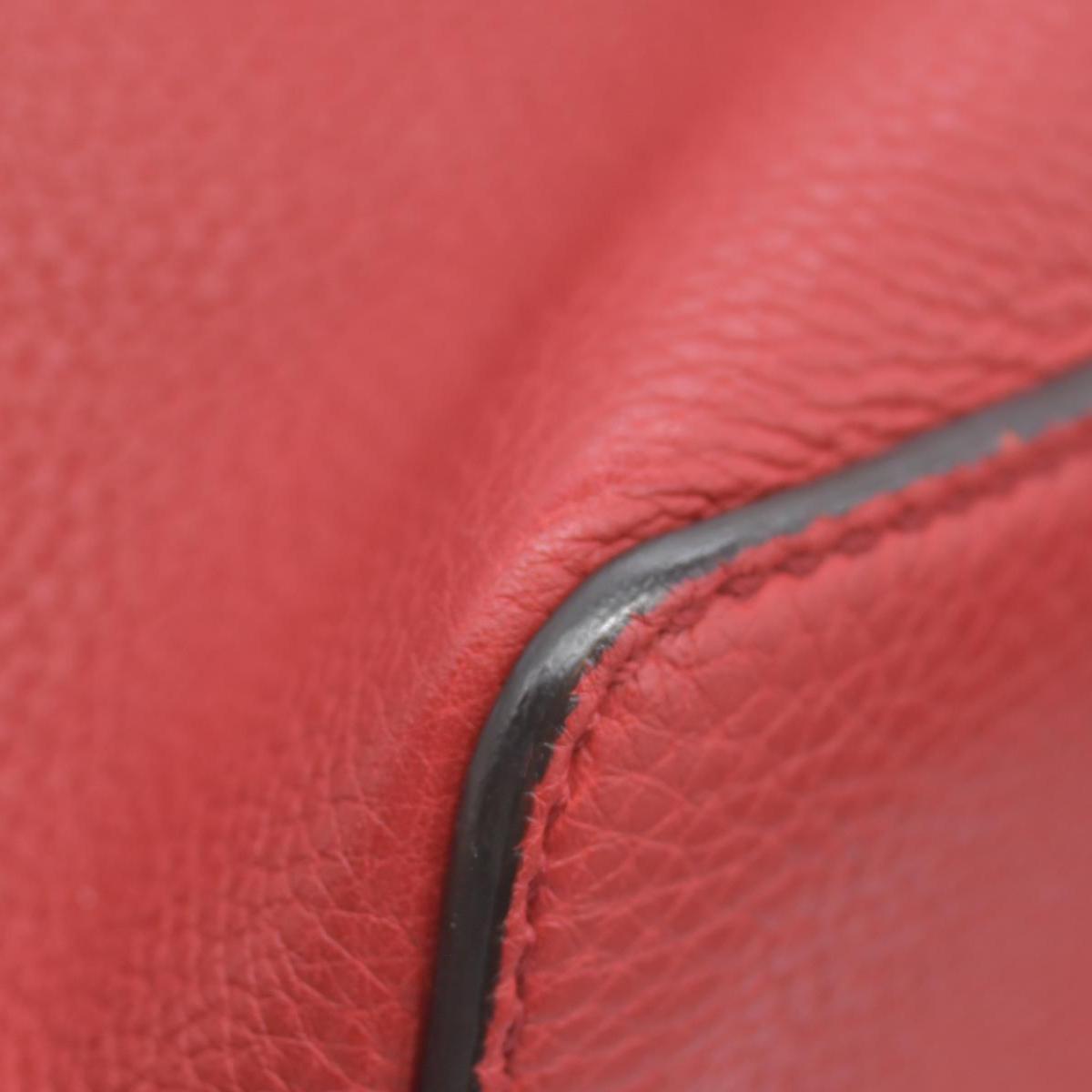 $1980 Gucci  Leather Soho Convertible