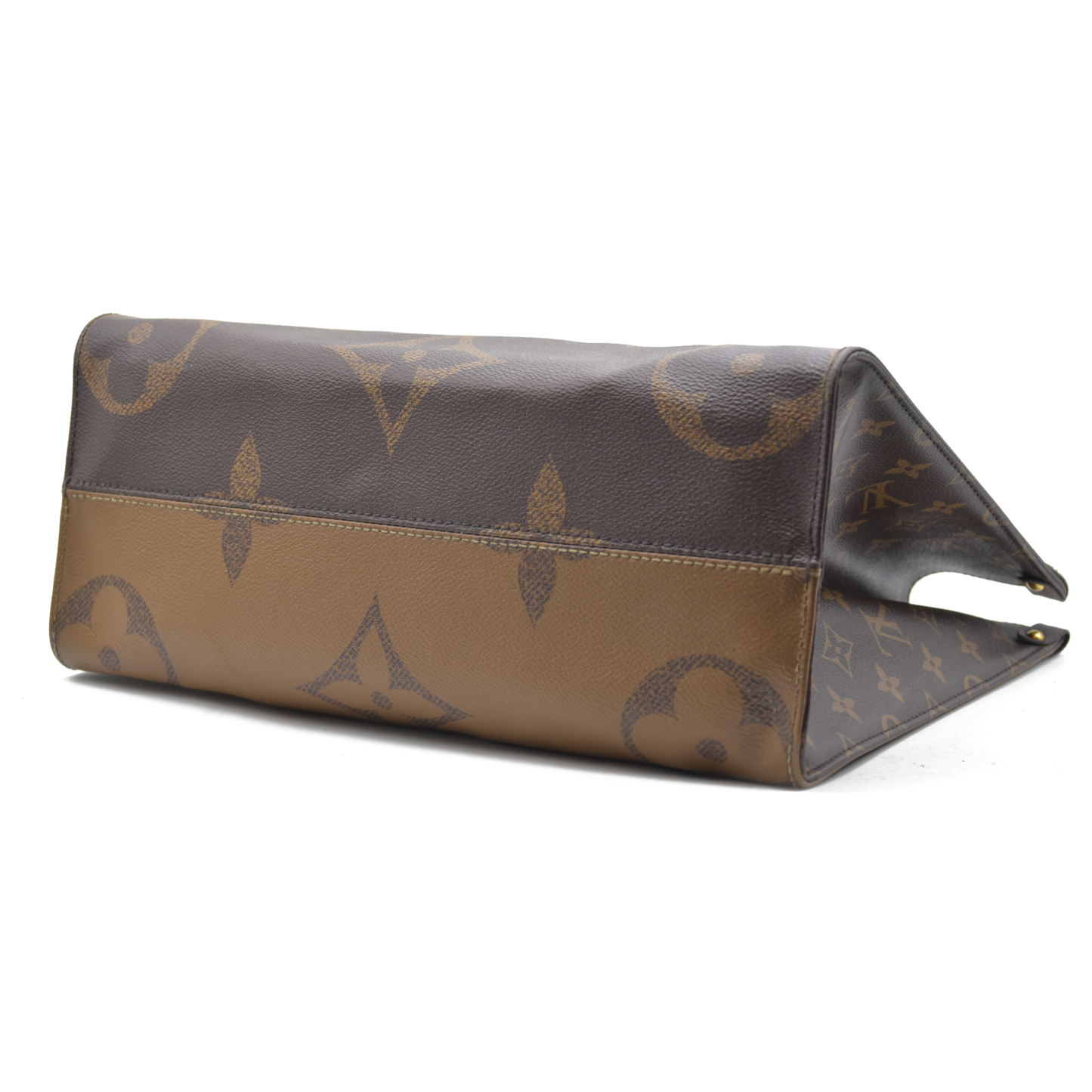 $3300 Louis Vuitton Monogram Reverse Giant OnTheGo MM AUCTION
