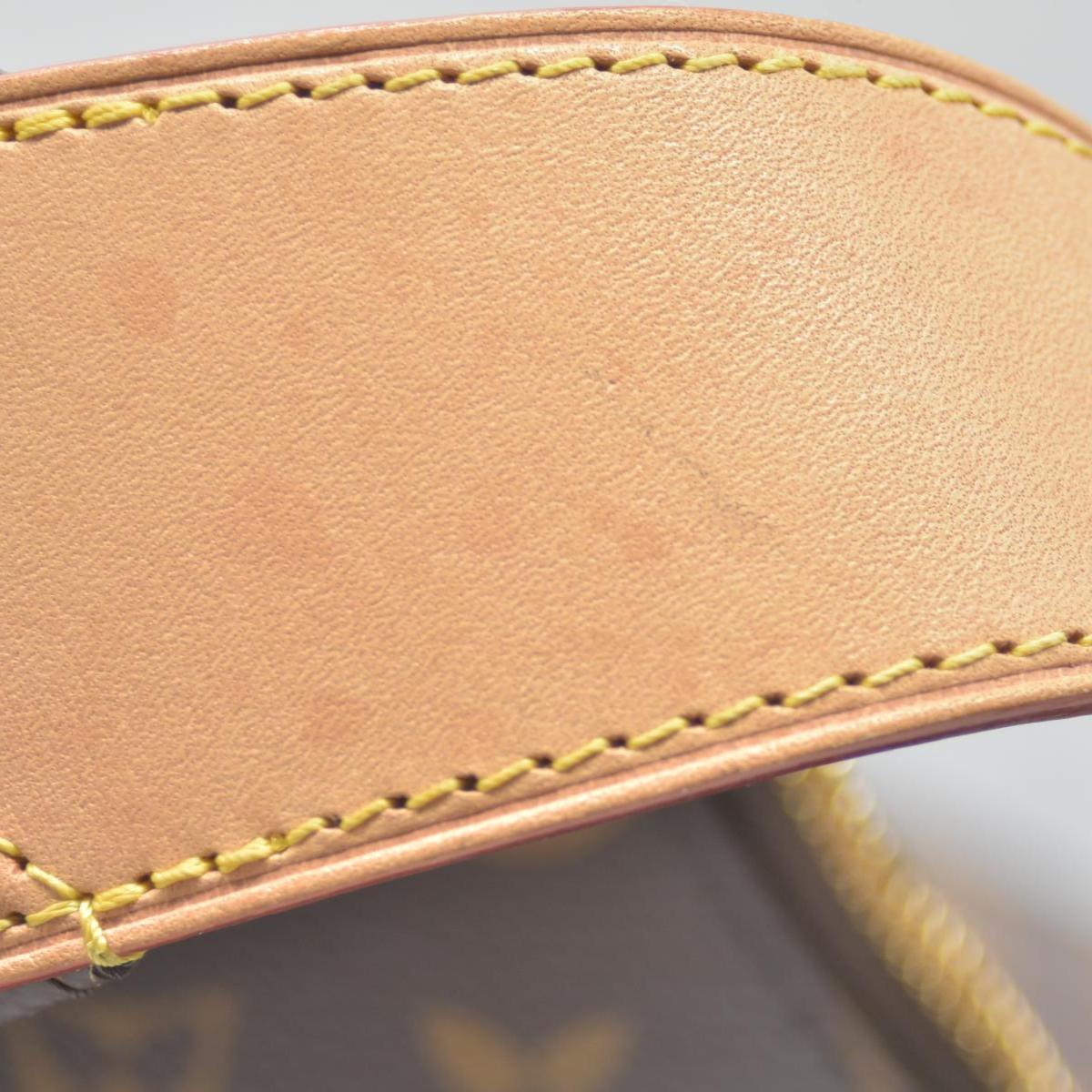 $2740 Louis Vuitton Monogram Slouchy MM