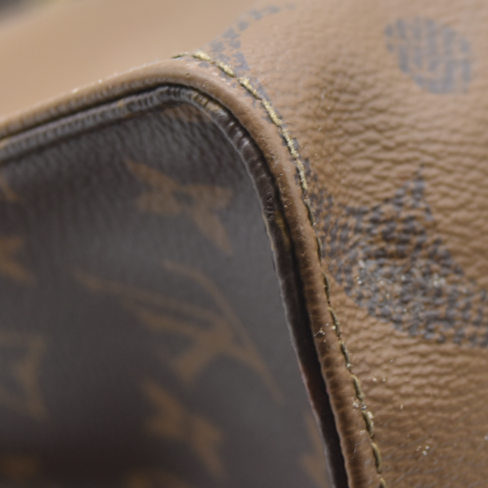 $3300 Louis Vuitton Monogram Reverse Giant OnTheGo MM AUCTION