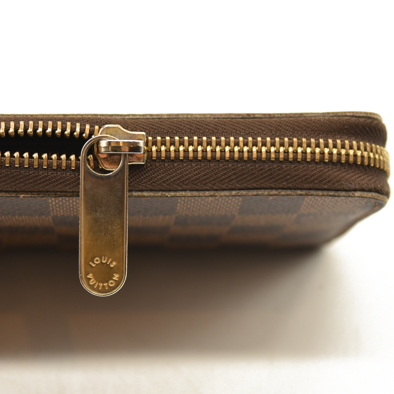 Louis Vuitton  Damier Ebene Zippy Wallet VI0078