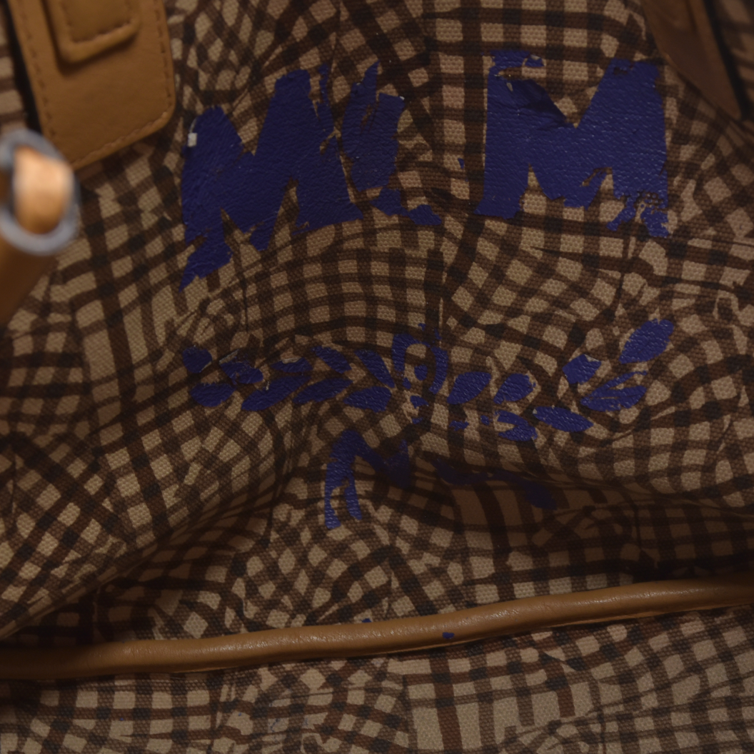 $770 MCM  Visetos Medium Liz Reversible Shopper Tote Cognac AUCTION USED (Copy)