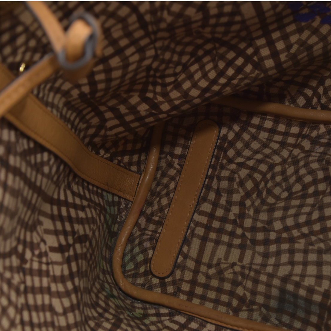 $770 MCM  Visetos Medium Liz Reversible Shopper Tote Cognac AUCTION USED (Copy)