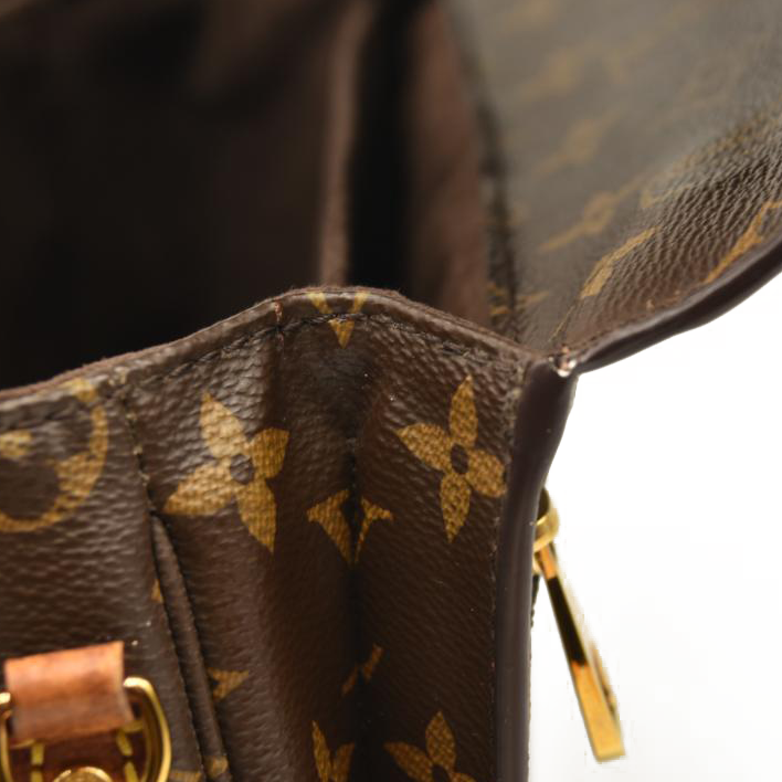 LOUIS VUITTON Monogram Pochette Metis AR1108