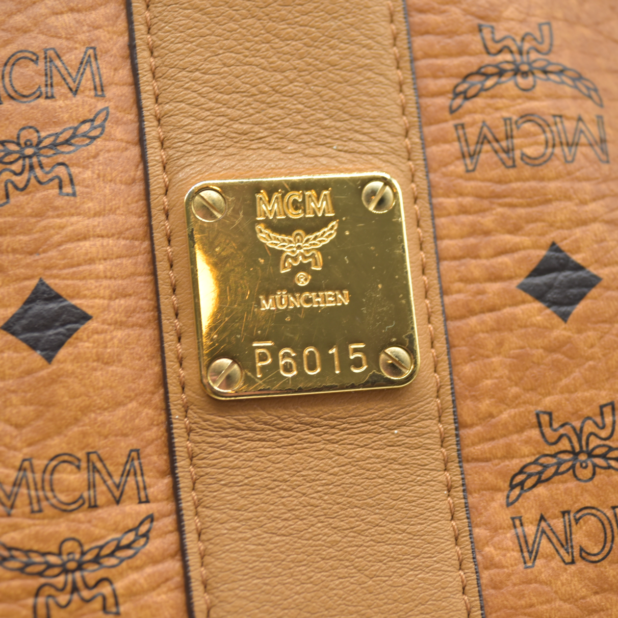 $770 MCM  Visetos Medium Liz Reversible Shopper Tote Cognac AUCTION USED (Copy)