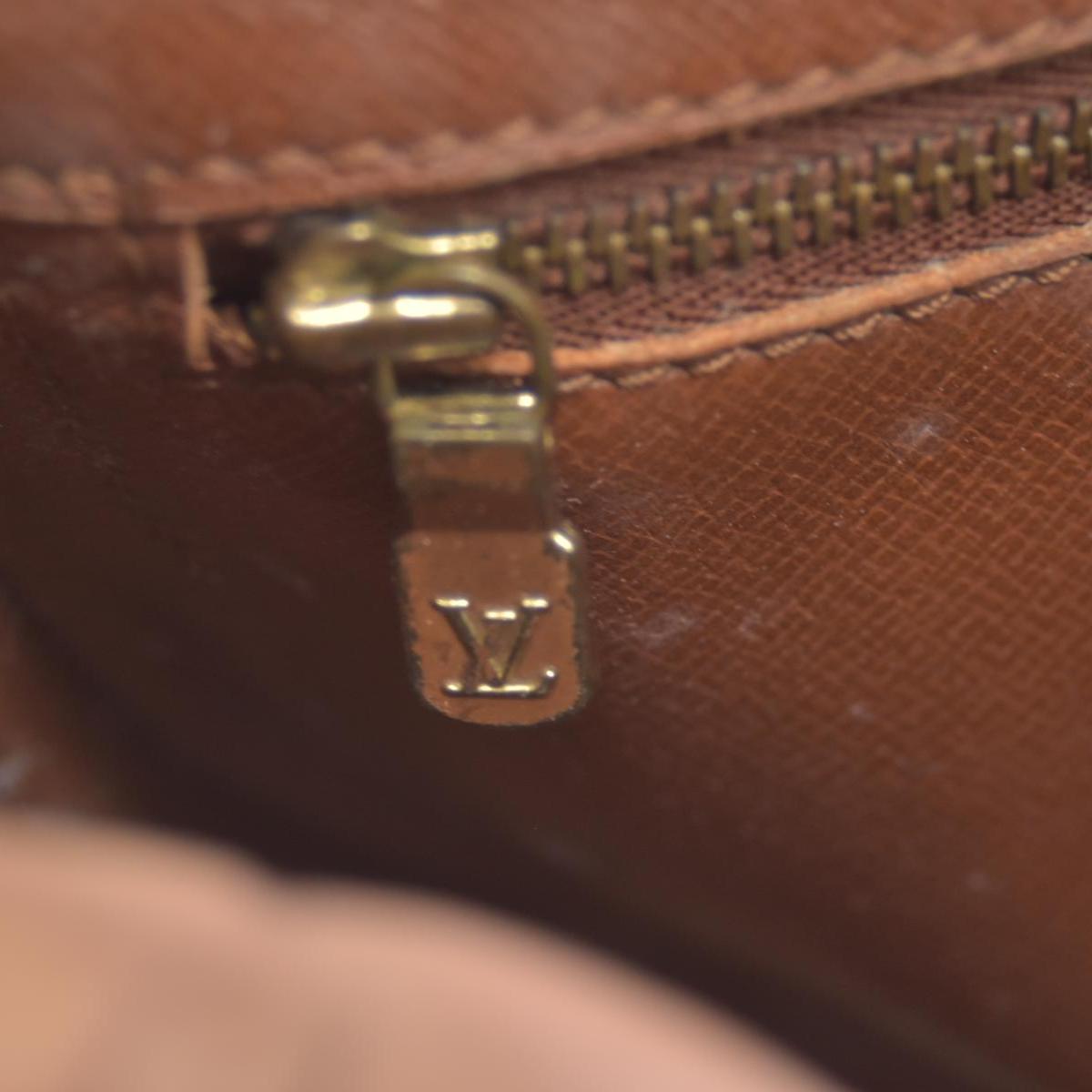 $1060 1986 Louis Vuitton Monogram Chantilly PM 862VI