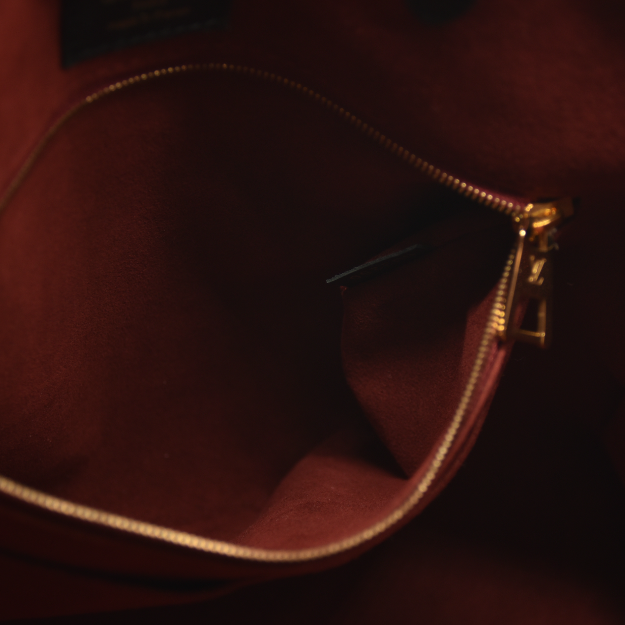 Louis Vuitton  Empreinte Monogram BiColor Giant Onthego MM Black Beige DU3250