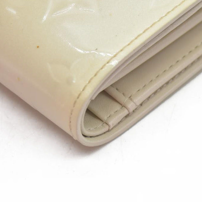 $795 LOUIS VUITTON Monogram Vernis French Kiss Lock Cream MI1058
