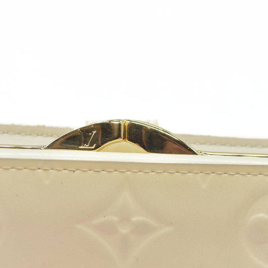 $795 LOUIS VUITTON Monogram Vernis French Kiss Lock Cream MI1058