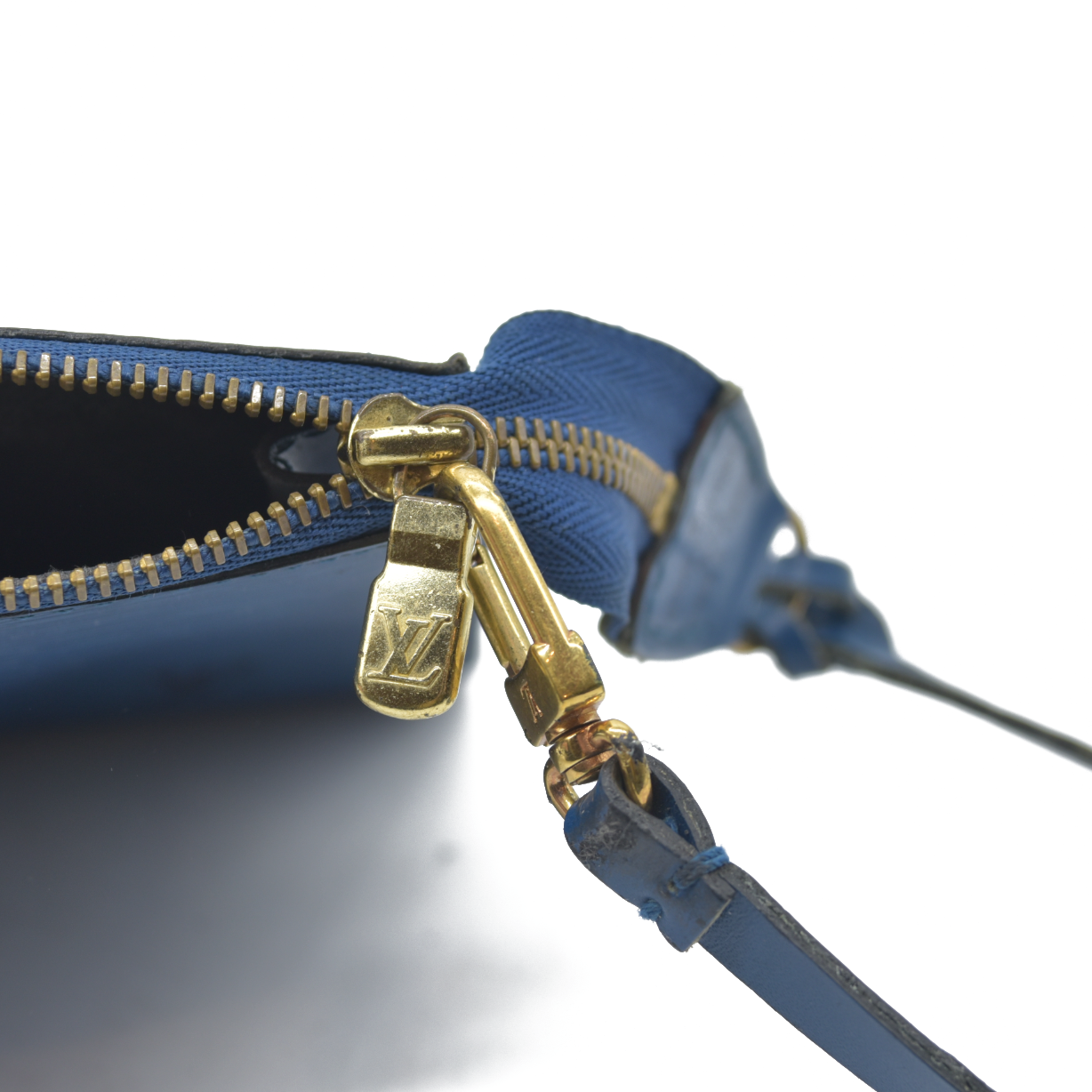 $1560 Louis Vuitton Epi Pochette Accessories Pouch Bag