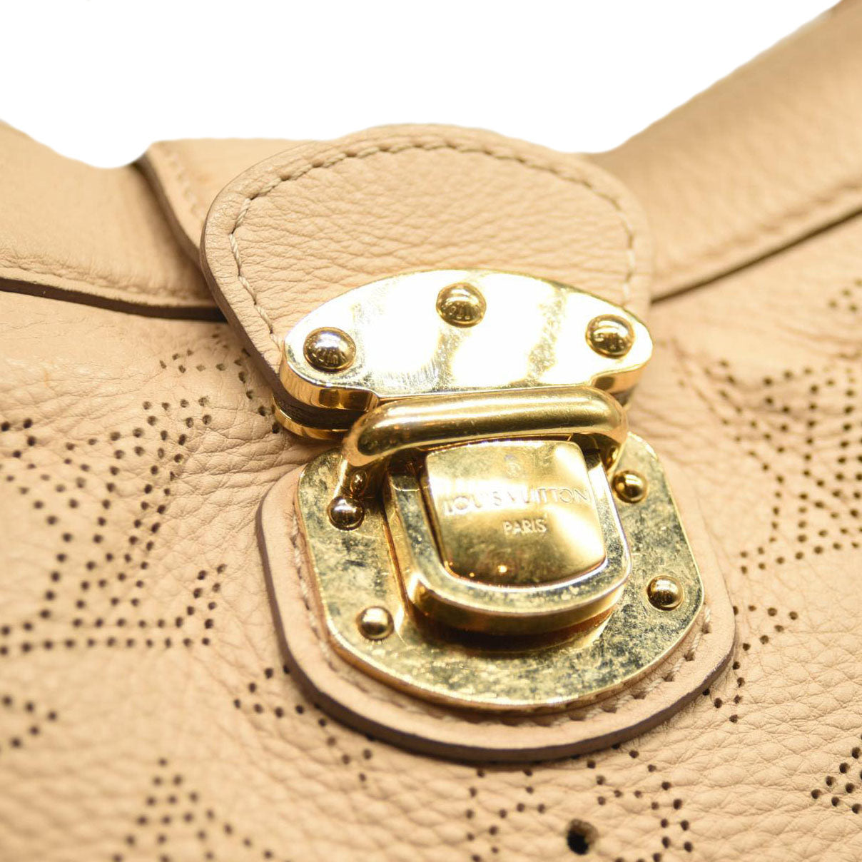 LOUIS VUITTON Mahina Cirrus PM Sandy