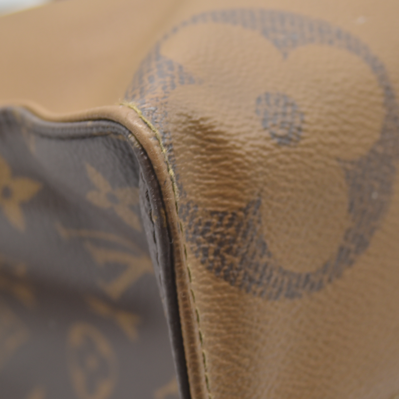 $3300 Louis Vuitton LV Monogram OnTheGo MM FL5220 2020