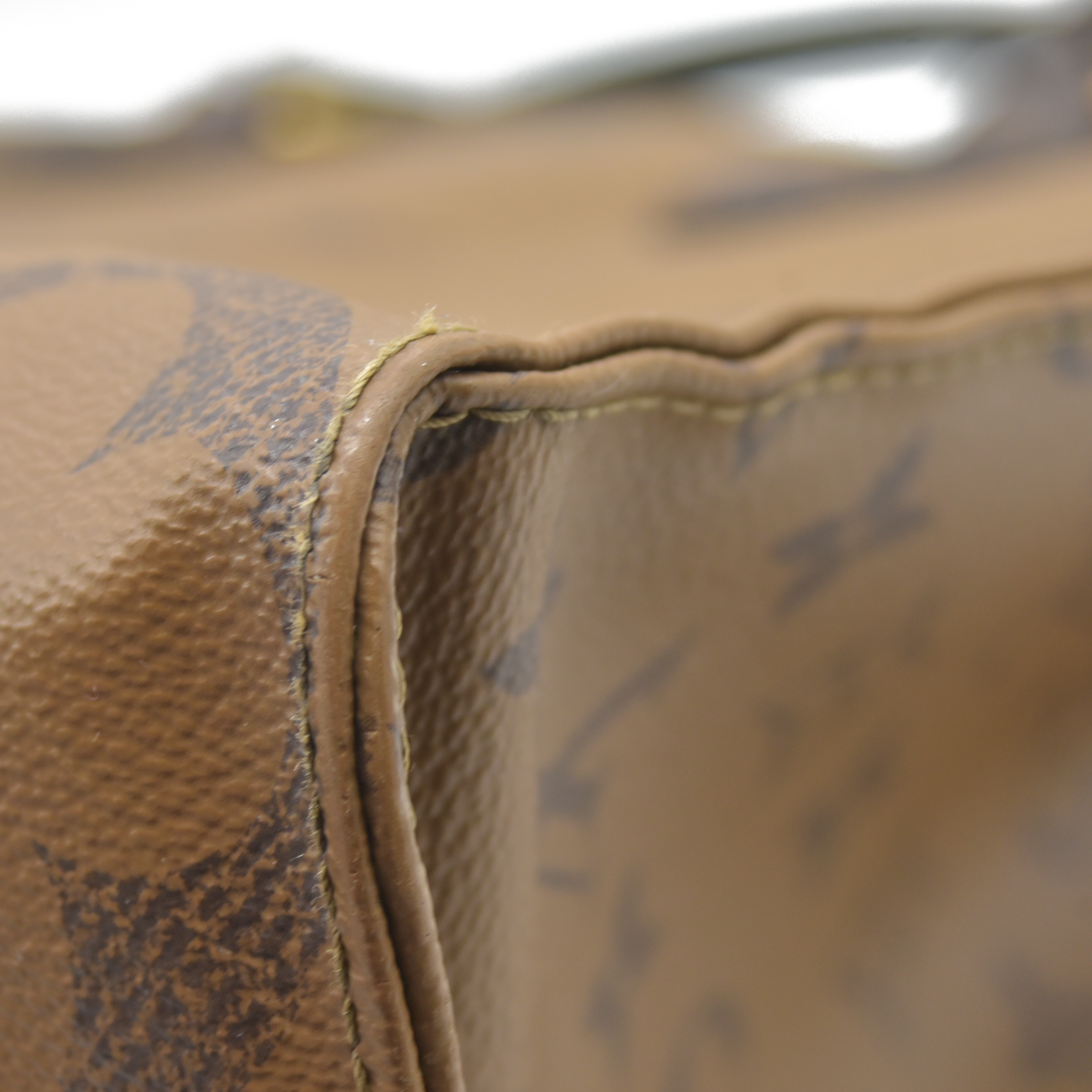 $3300 Louis Vuitton LV Monogram OnTheGo MM FL5220 2020