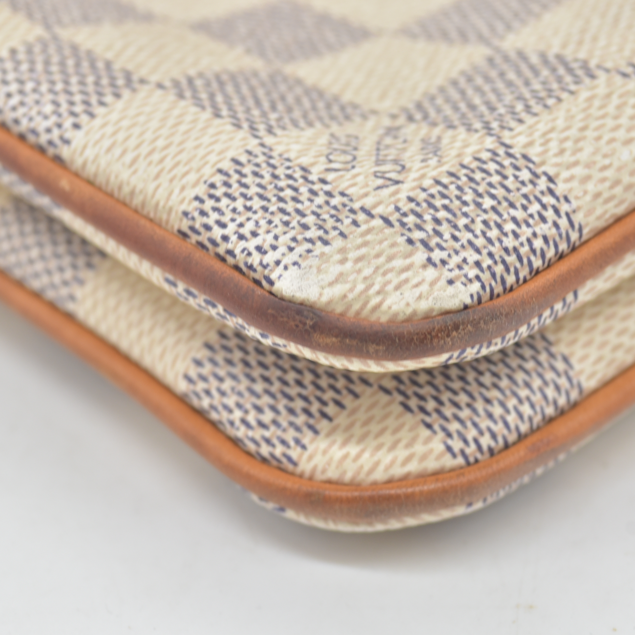 $1350 Louis Vuitton Damier Azur Double Zip Pochette