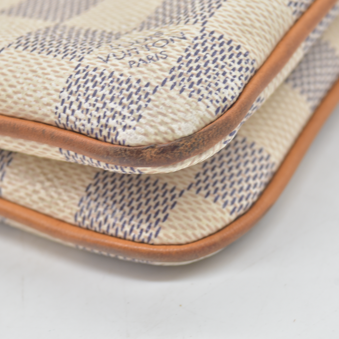$1350 Louis Vuitton Damier Azur Double Zip Pochette