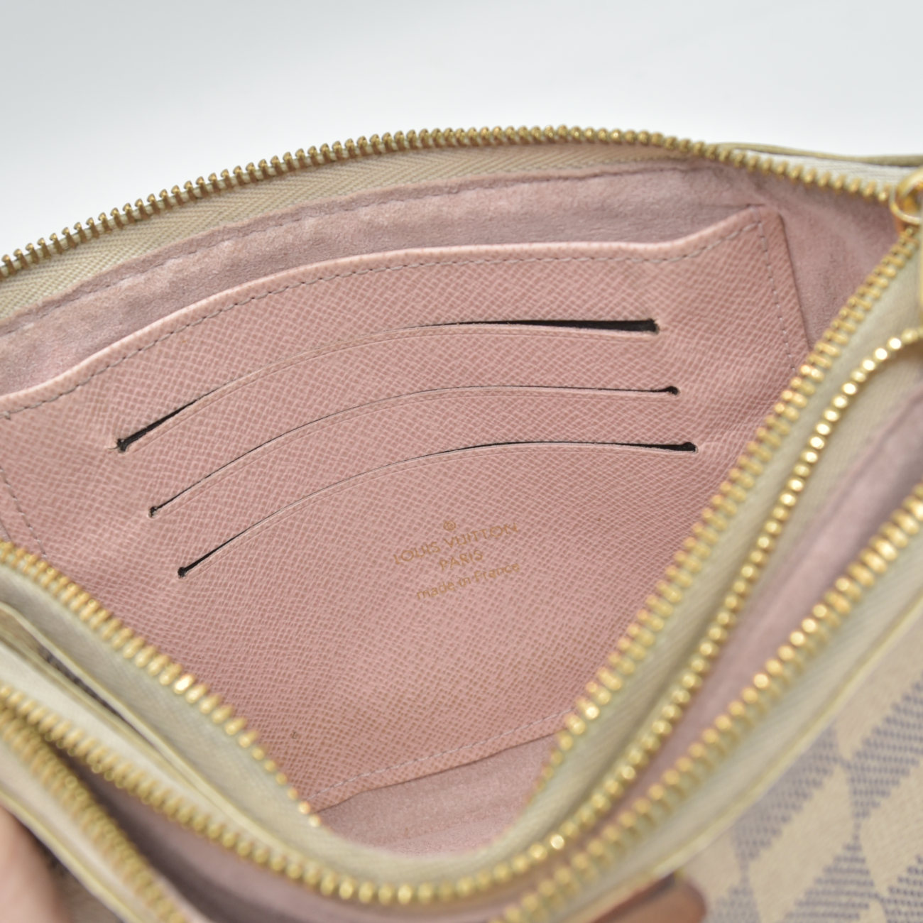 $1350 Louis Vuitton Damier Azur Double Zip Pochette
