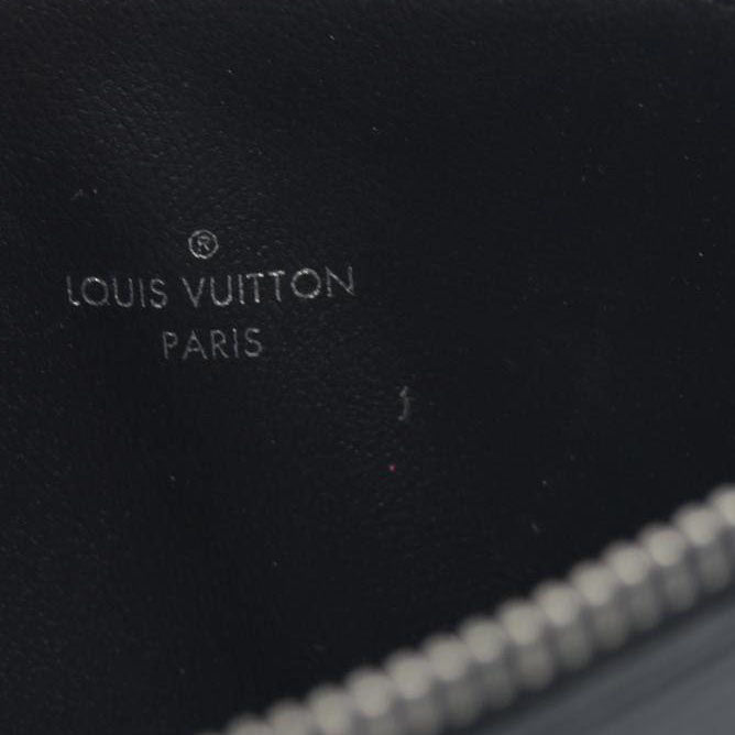 $1720 LOUIS VUITTON  Epi Pochette Felicie Black  Noir Zipper Pouch