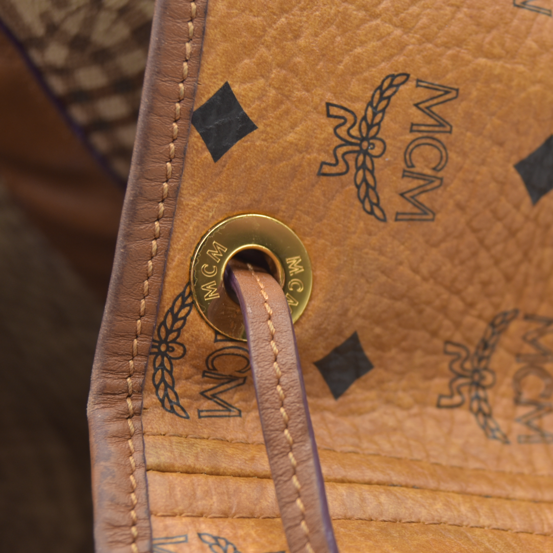 $740 MCM  Visetos Large Liz Reversible Shopper Tote Cognac