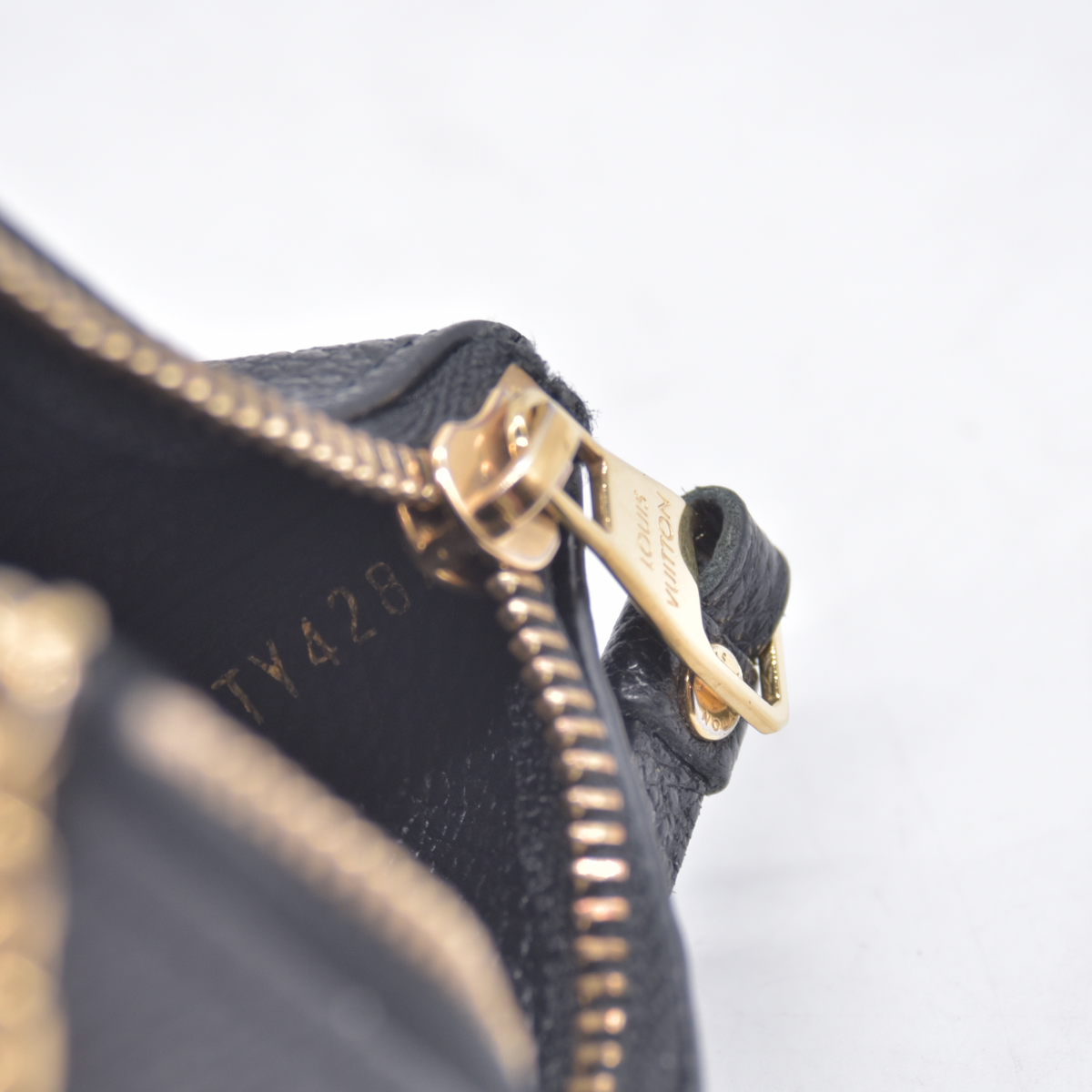 $475 2022 Louis Vuitton Empreinte Monogram Giant Key Pouch Black