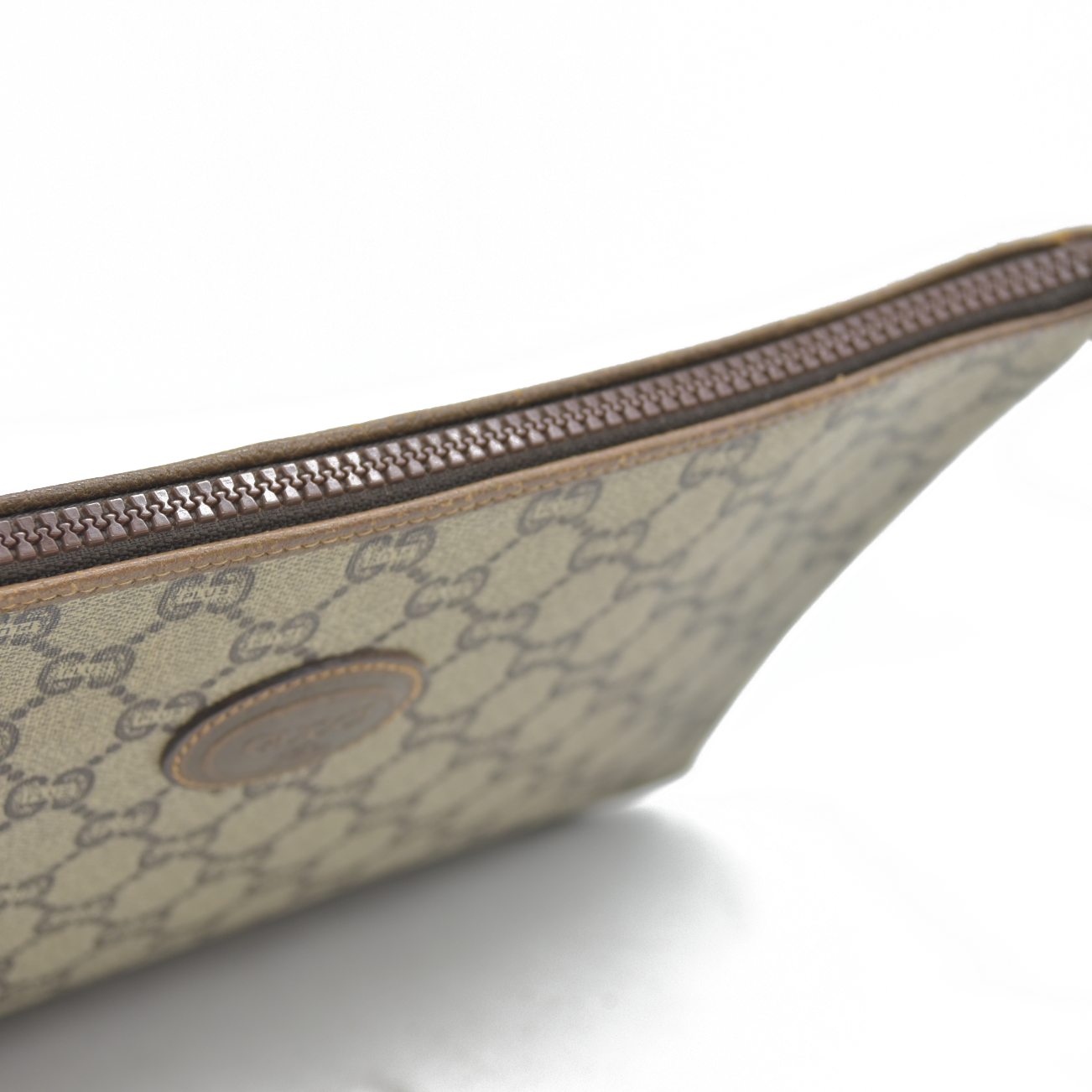 $1100 Gucci GG Gucci Plus Supreme Monogram Pouch Clutch Bag