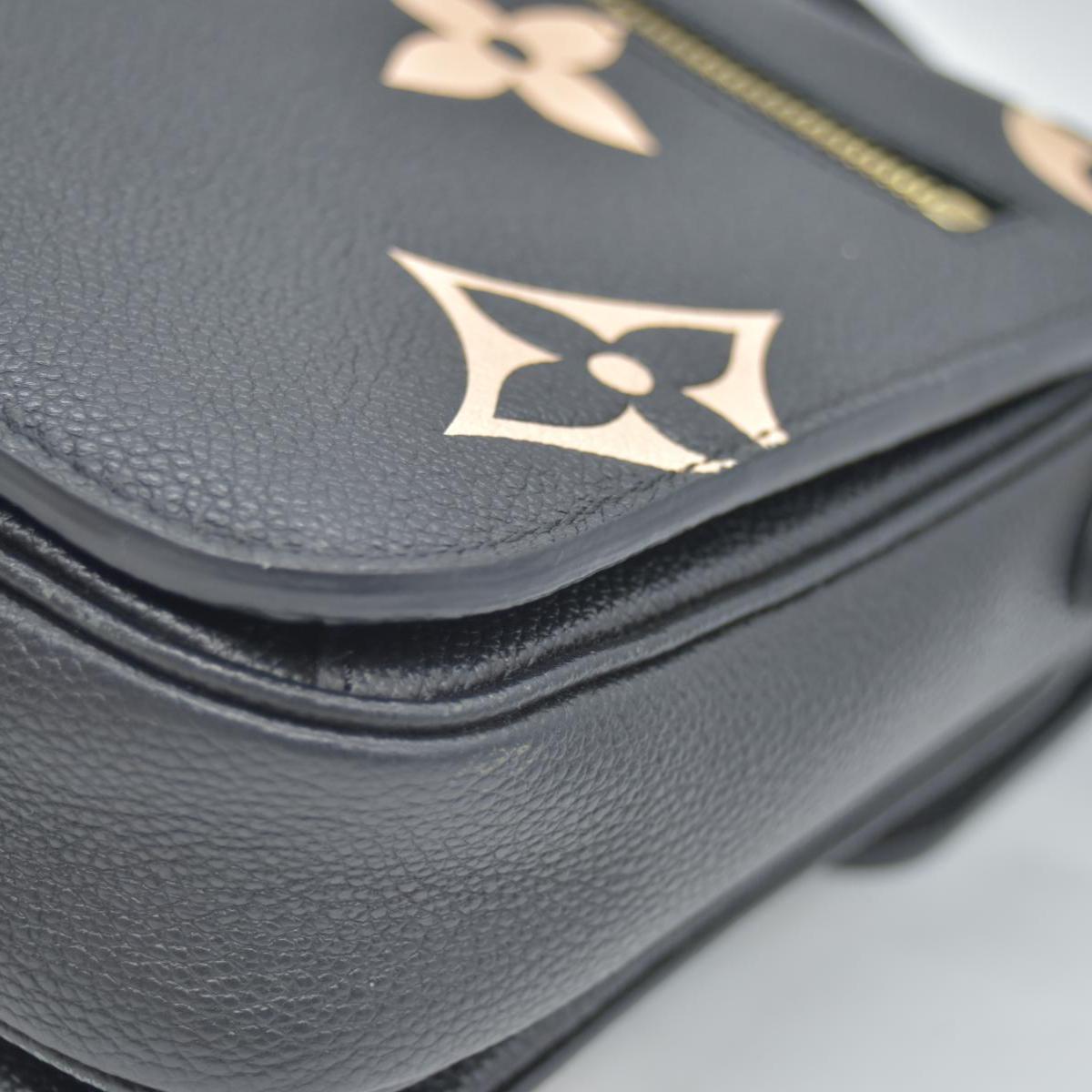 $3300 Louis Vuitton BiColor Pochette Metis Black Cream