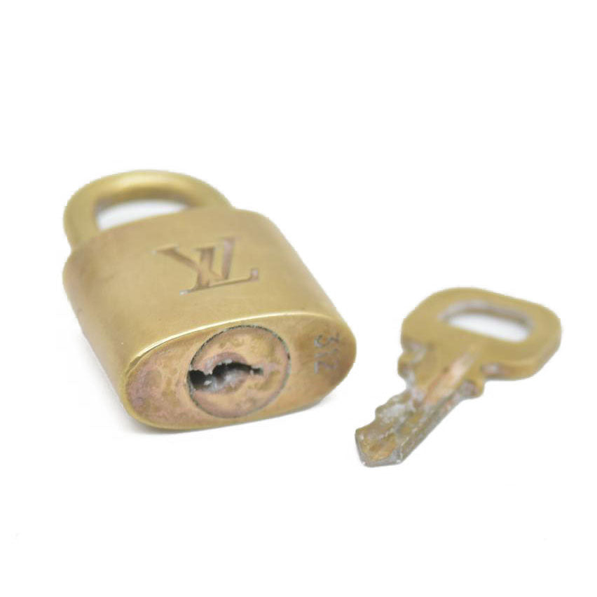 AUCTION Louis Vuitton Gold Lock and Key #312