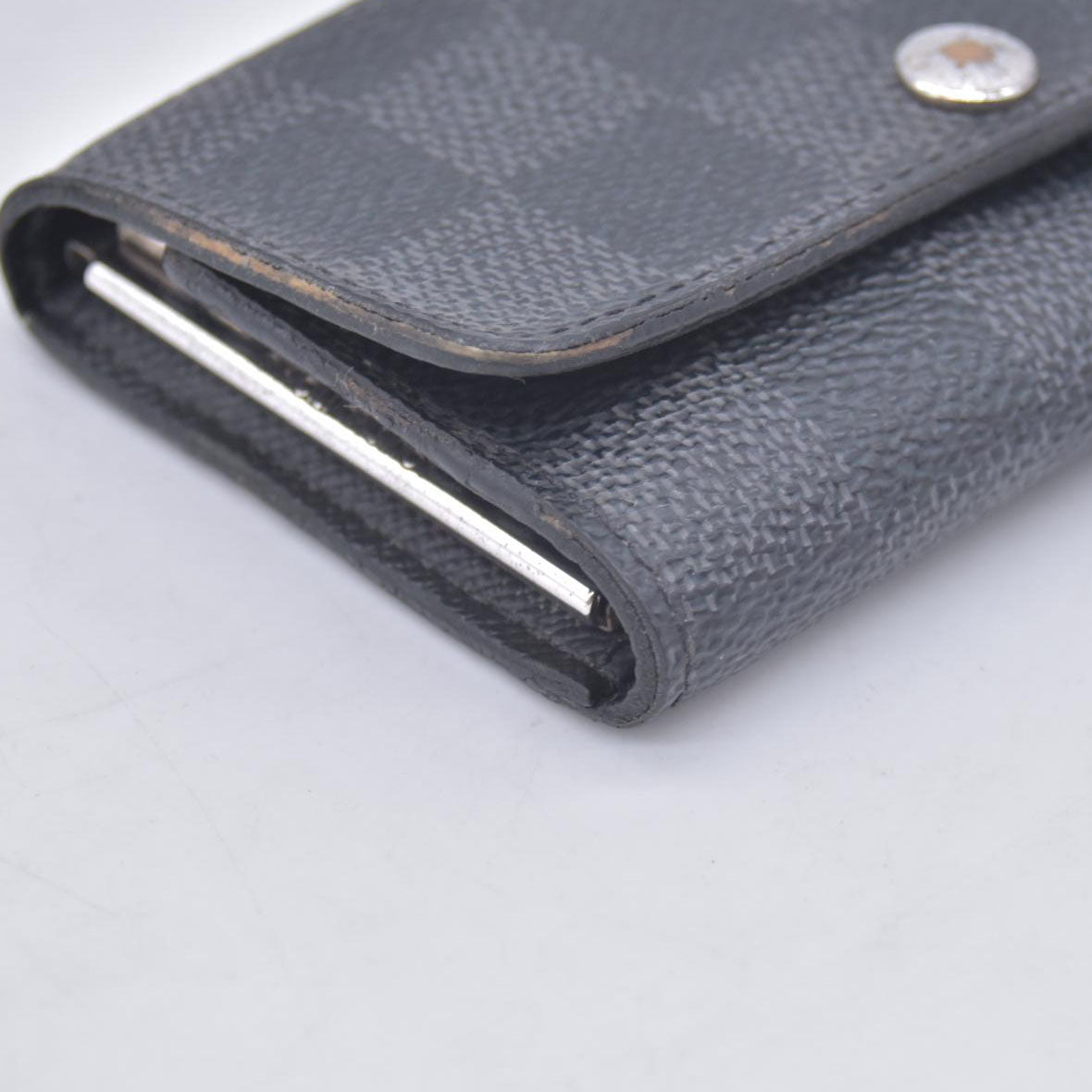 $395 2019 Louis Vuitton Graphite Multicles 6 Key Holder CT3159 CONSIGNMENT 10021147