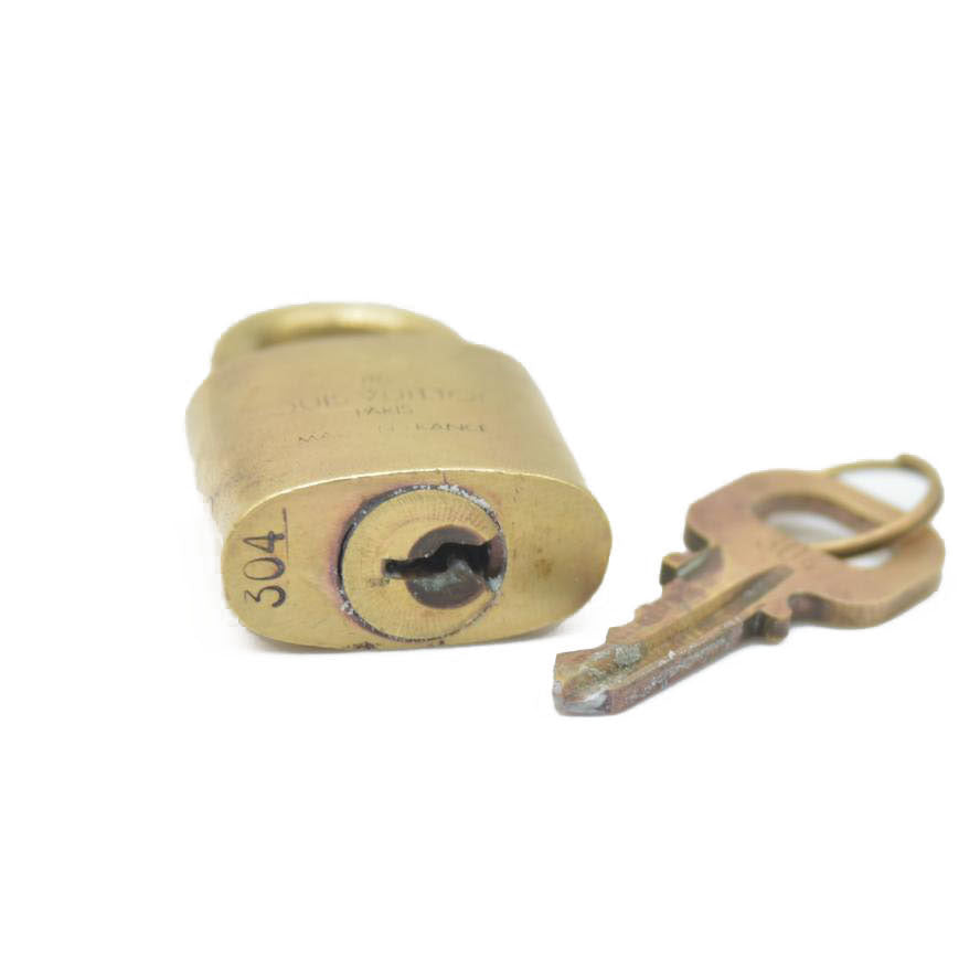 AUCTION Louis Vuitton Gold Lock and Key #304