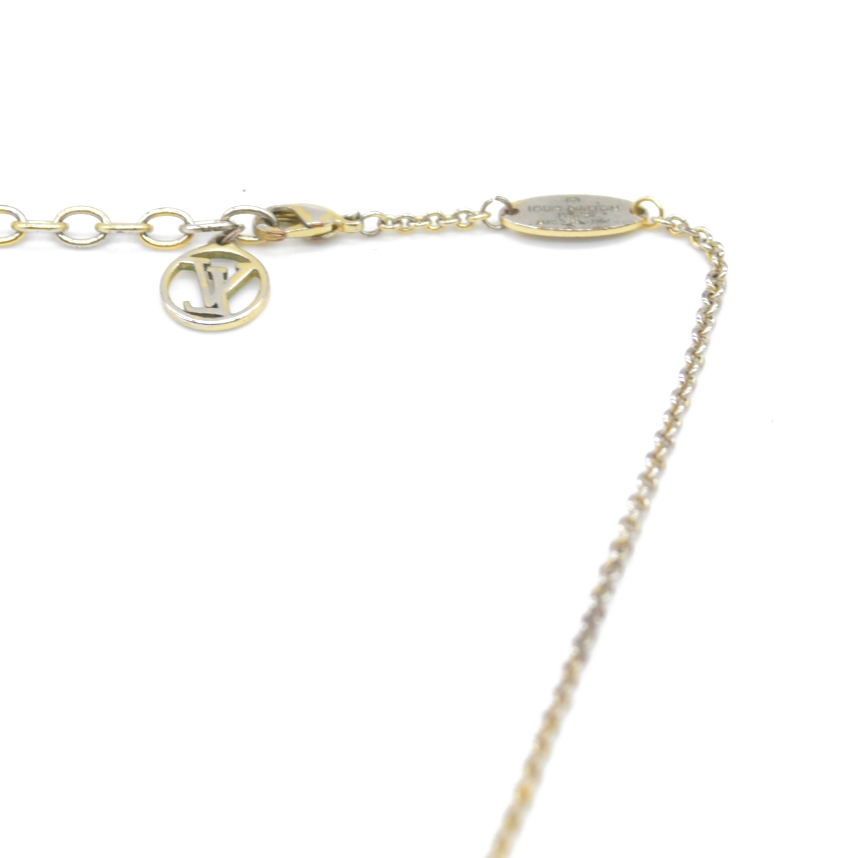 $505 LOUIS VUITTON V Essentials Necklace Gold Chain Necklace 2016 OB1116