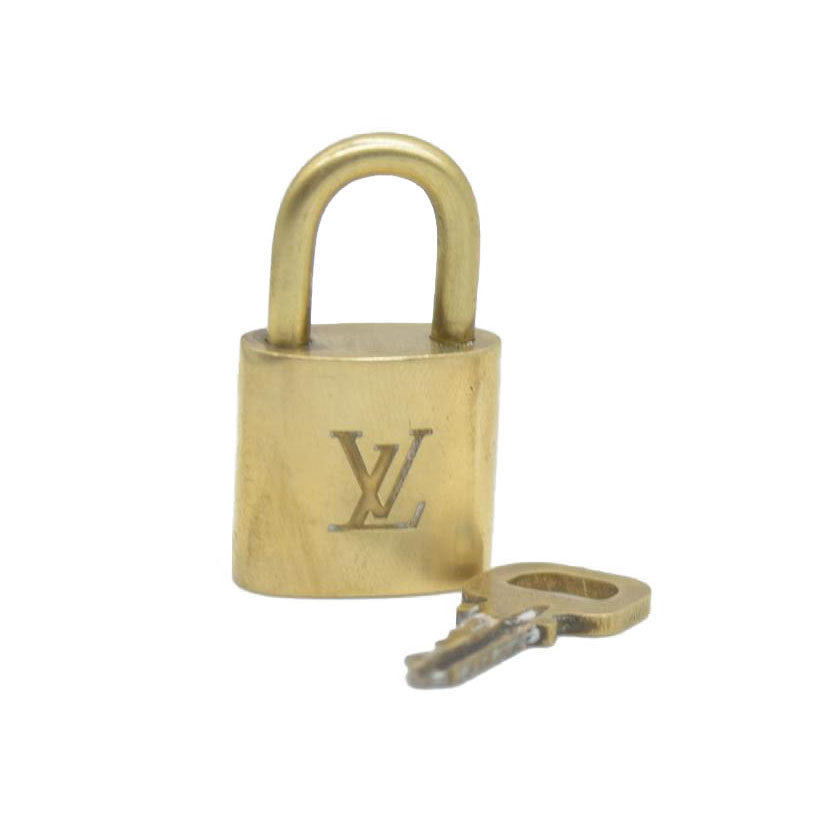 AUCTION Louis Vuitton Gold Lock and Key #304