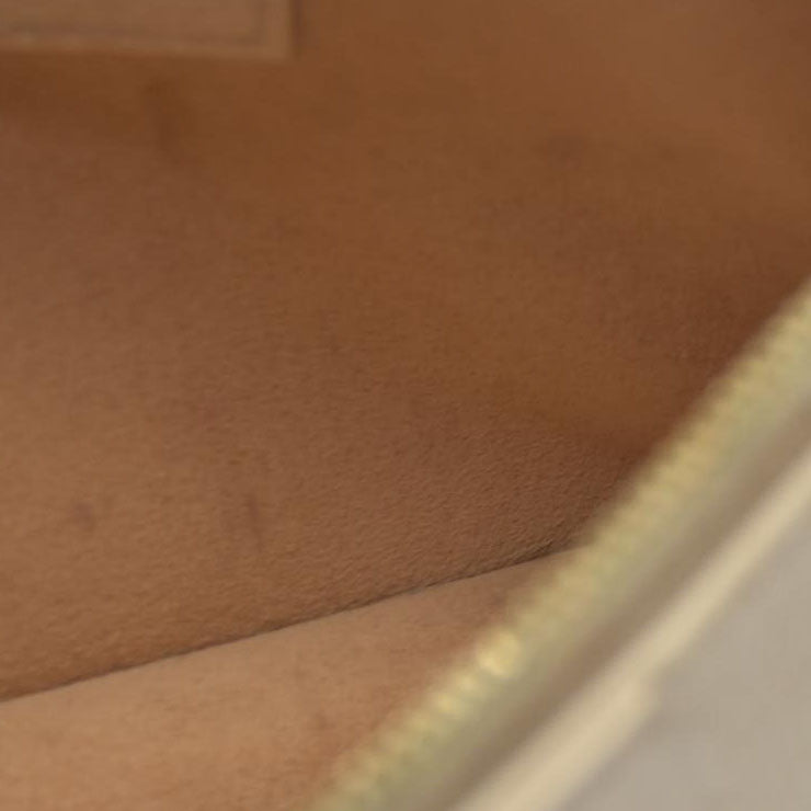 $3100 Louis Vuitton Monogram Giant Multi-Pochette Accessoires Cream