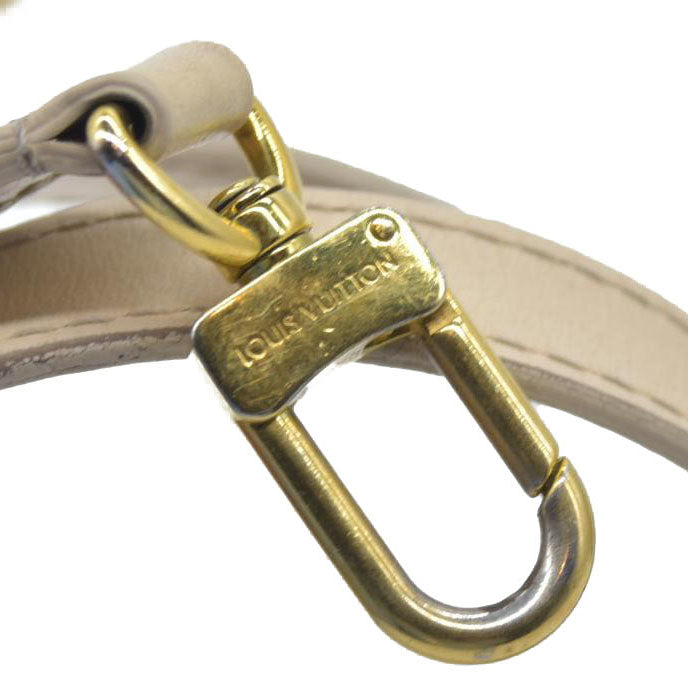 $3100 Louis Vuitton Monogram Giant Multi-Pochette Accessoires Cream