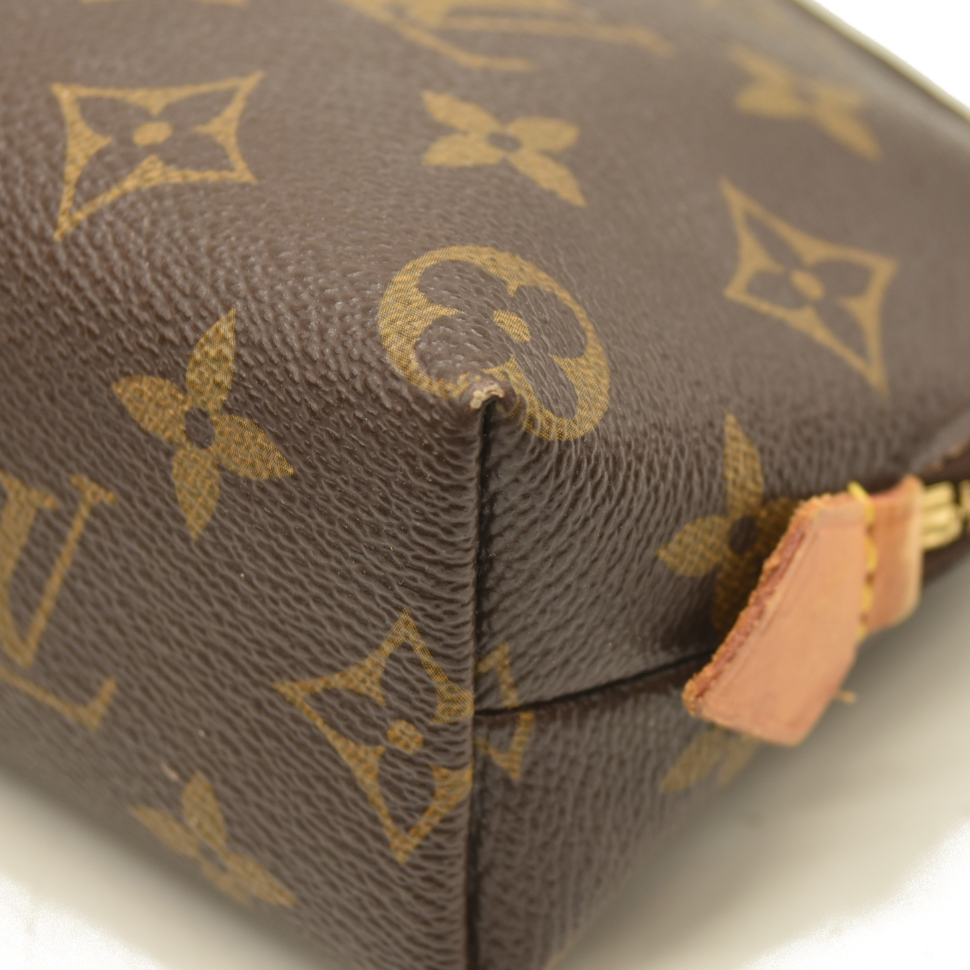 Louis Vuitton  Monogram Cosmetic Pouch CA4103
