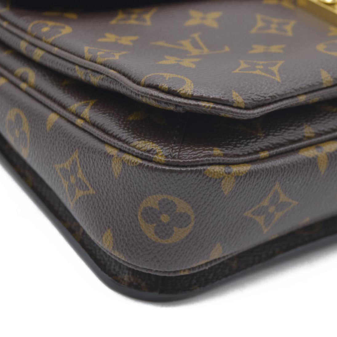 $2760 Louis Vuitton Monogram Pochette Metis DU1137