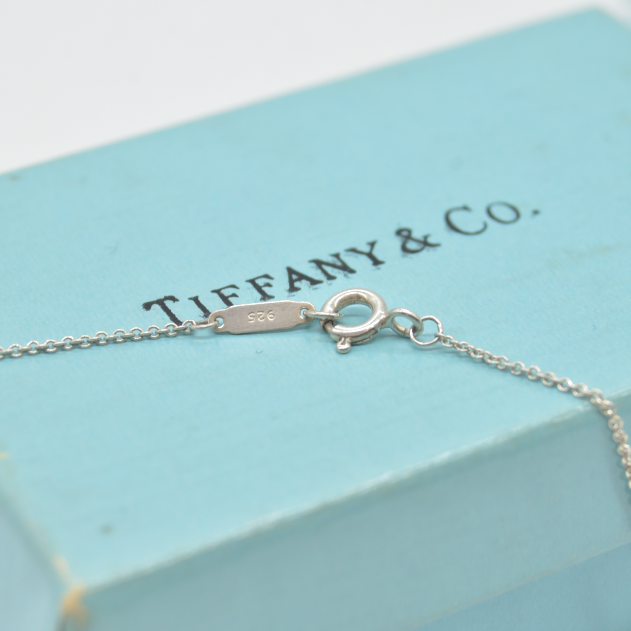 $440 Tiffany & Co Silver Geometric Heart Necklace