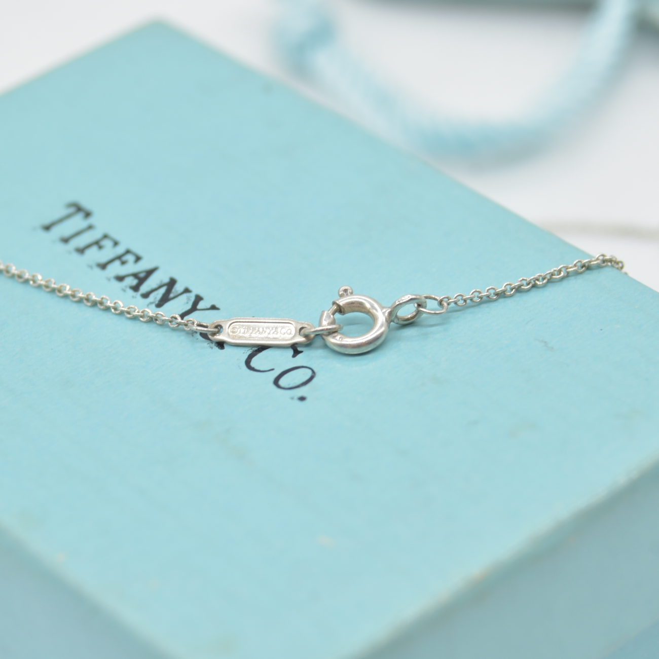 $440 Tiffany & Co Silver Geometric Heart Necklace