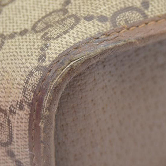 $880 Gucci GG Sherry Line PVC Leather Pouch Clutch Bag